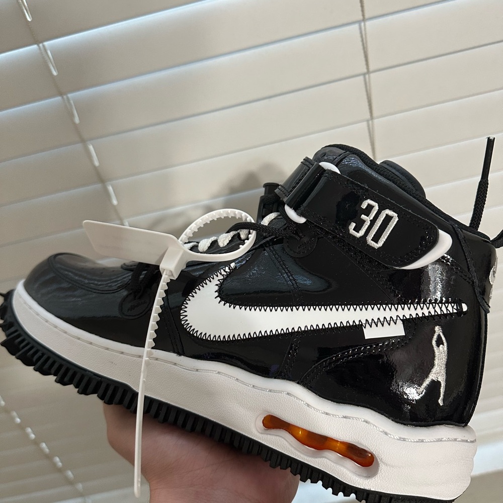 Virgil’s last design. This limited edition is the Latrell Sprewell PE